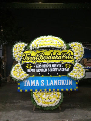 Papan Bunga Duka di Belawang
